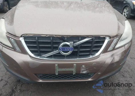 2013 Volvo Xc60 3.2 Premier z USA, uszkodzony, nr VIN YV4940DZ4D2410036